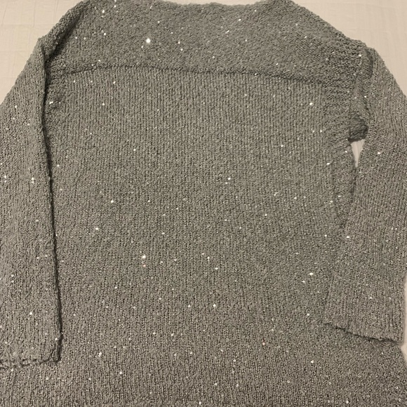 Chico’s Silver Sparkle Long Sweater with Round Neck Chico’s Size 2 - Picture 2 of 8